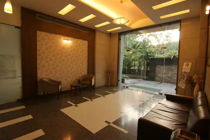 Мумбаи: The Caliph Hotel & Executive Suites