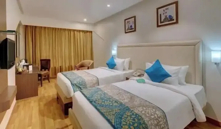 Мумбаи: The Caliph Hotel & Executive Suites