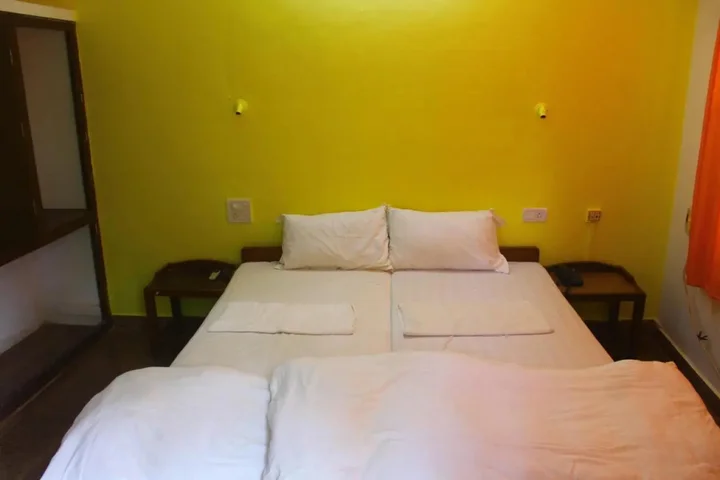 Анджуна: Poonam Village Resort