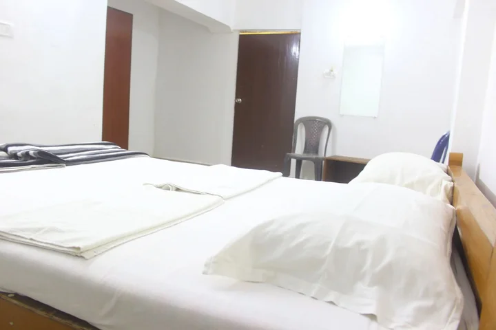 Анджуна: Poonam Village Resort