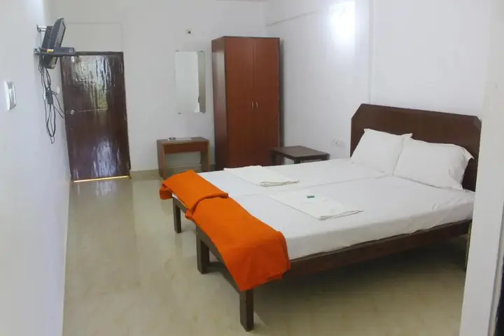 Анджуна: Poonam Village Resort
