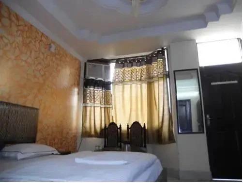 Нойда: Hotel Rubicon Residency