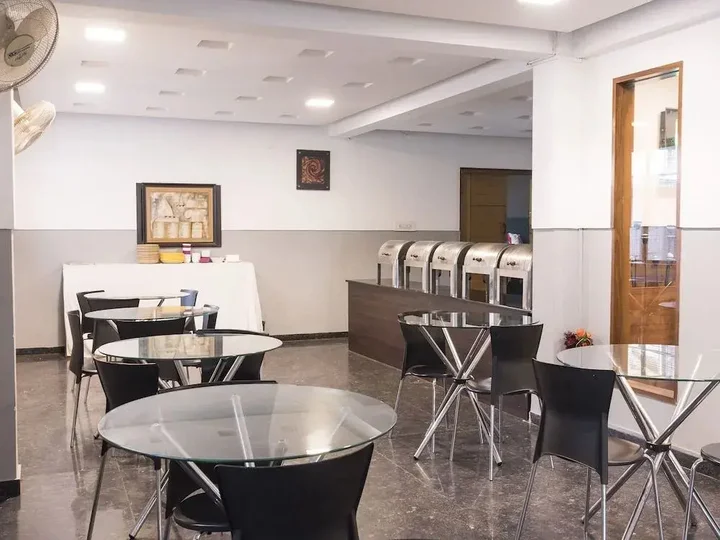 Бангалор: Golden Sands Bangalore