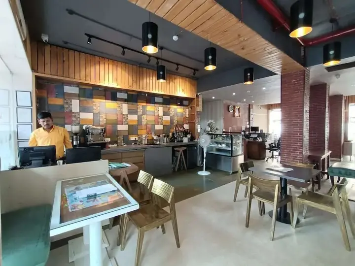 Мумбаи: Hotel Highway Inn