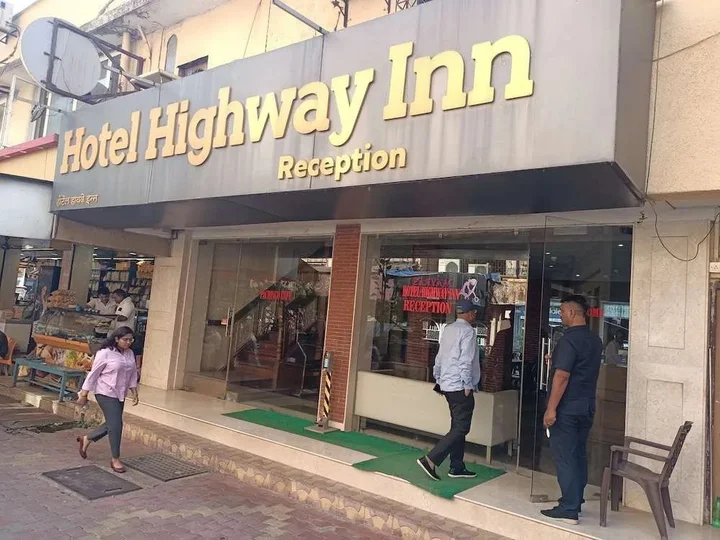 Мумбаи: Hotel Highway Inn