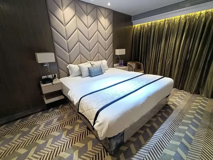 Мумбаи: Hotel Highway Inn