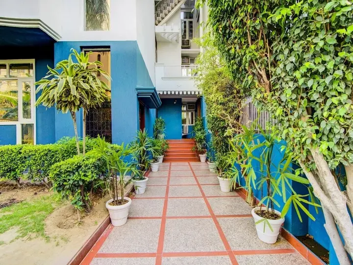 Гуруграм: SilverKey Executive Stays 20036 Akash Neem Marg