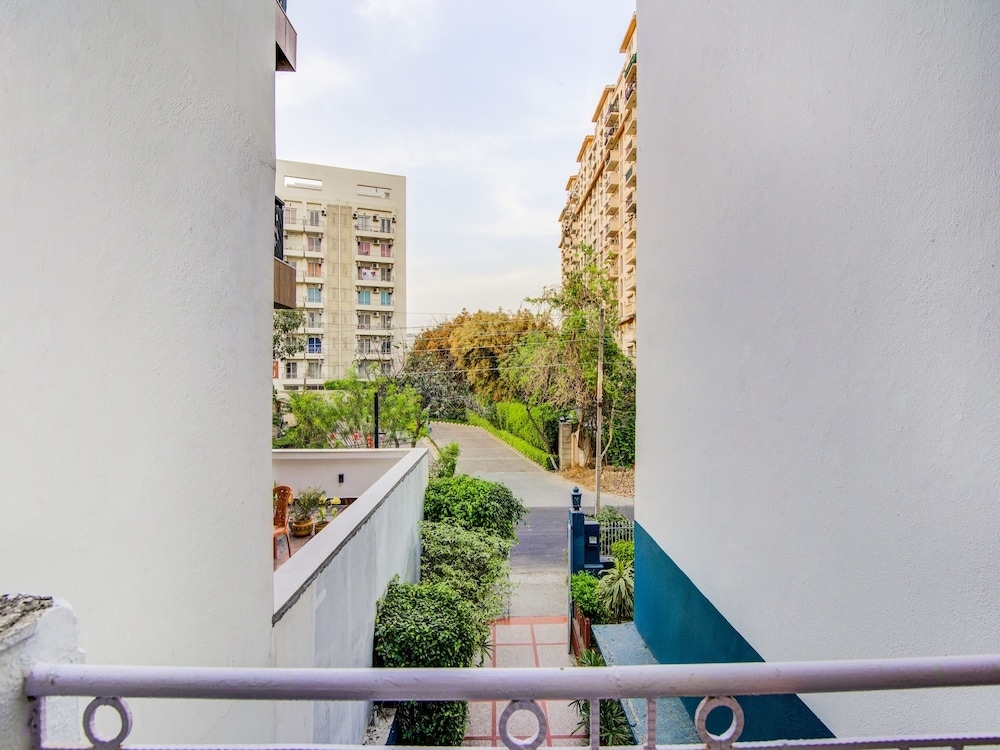 SilverKey Executive Stays 20036 Akash Neem Marg — фото 4