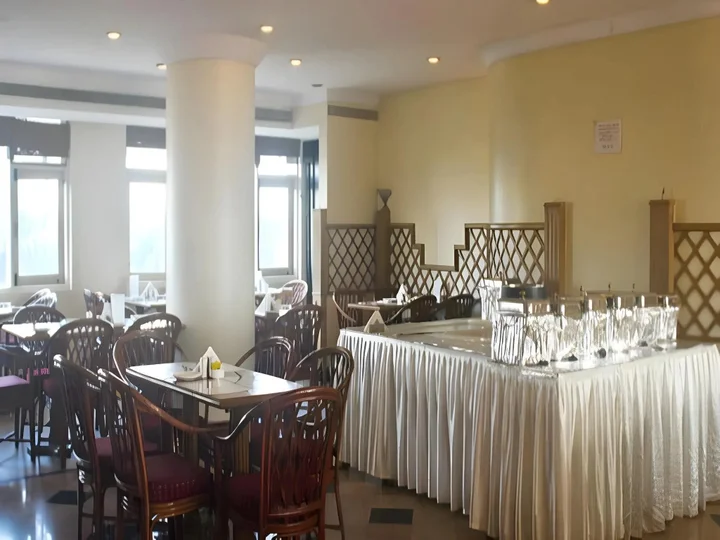 Мумбаи: Hotel Rangsharda