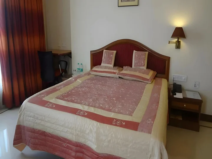 Мумбаи: Hotel Rangsharda