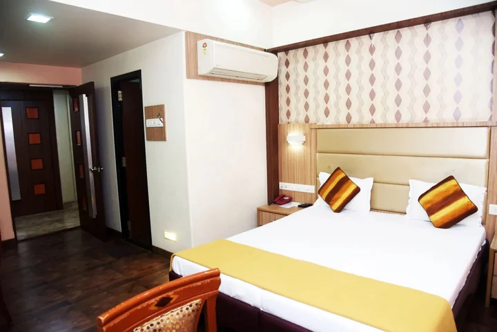 Нави-Мумбай: Hotel Indiana Inn