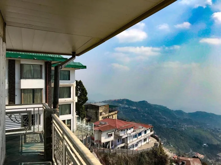 Массури: The Fern Brentwood Mussoorie, Series by Marriott