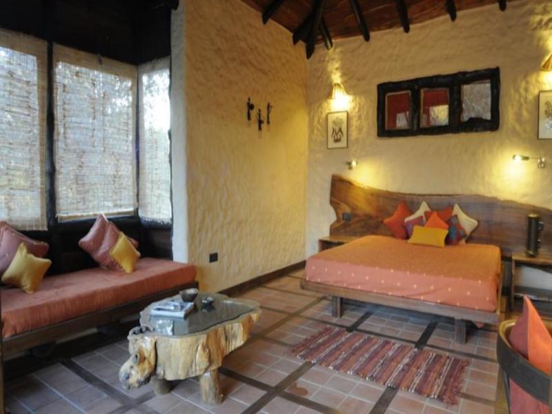 Баихар: Pugdundee Safaris - Kanha Earth Lodge