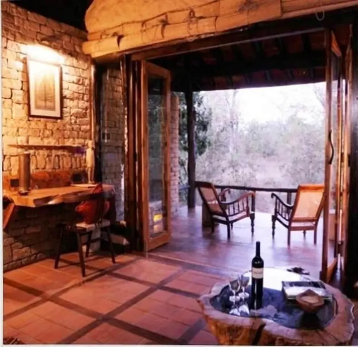Баихар: Pugdundee Safaris - Kanha Earth Lodge