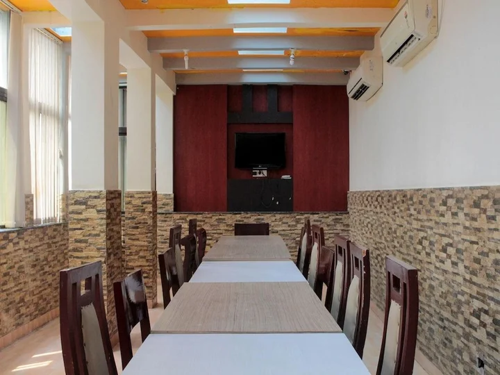 Бхубанешвар: Flagship 2338 Hotel Choice Inn