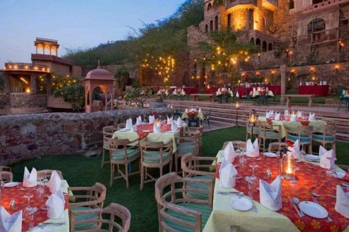 Шахджаханпур: Neemrana Fort-Palace
