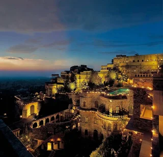 Шахджаханпур: Neemrana Fort-Palace