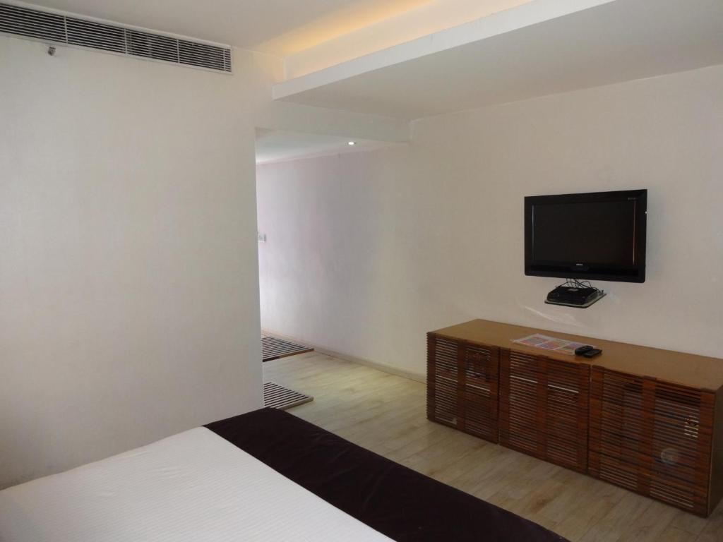 Секундерабад: The Purple Leaf Hotels