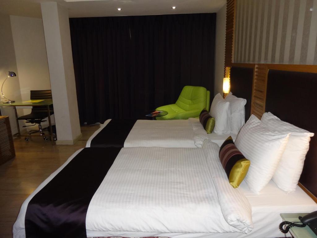 Секундерабад: The Purple Leaf Hotels