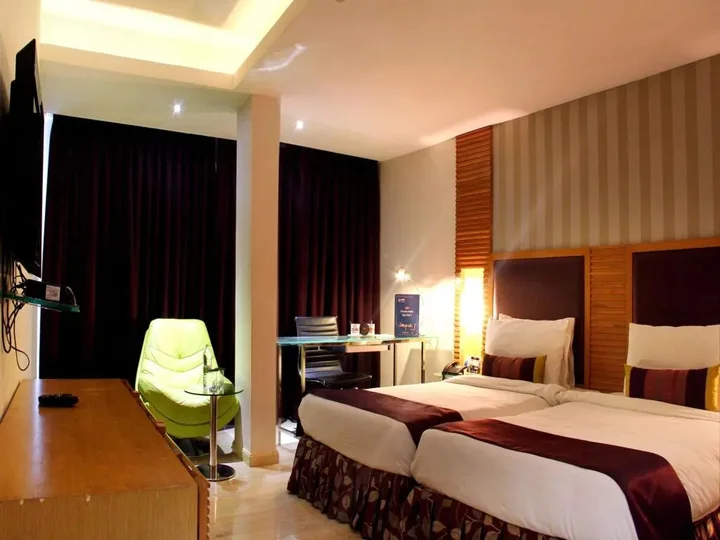 Секундерабад: The Purple Leaf Hotels