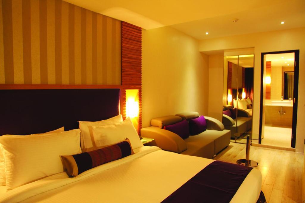 Секундерабад: The Purple Leaf Hotels