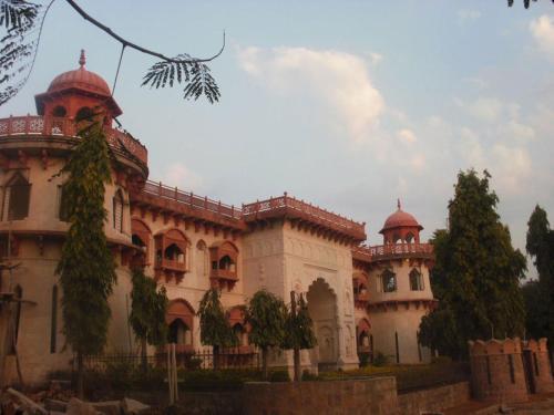 Кхаджурахо: Hammeer Garhi Heritage Resort