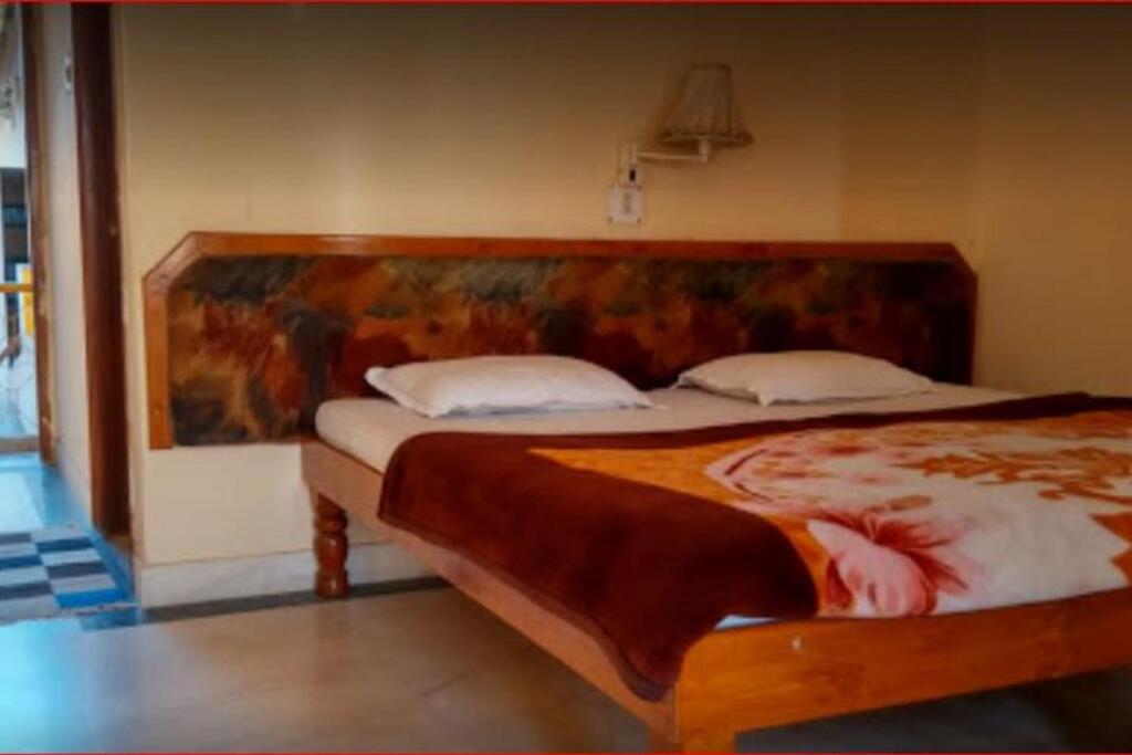 Кхаджурахо: Hotel Lakeside