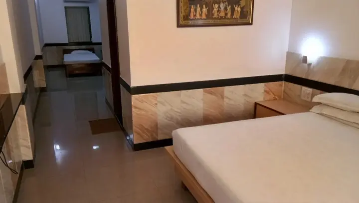 Бхопал: Hotel Arch Manor Deluxe