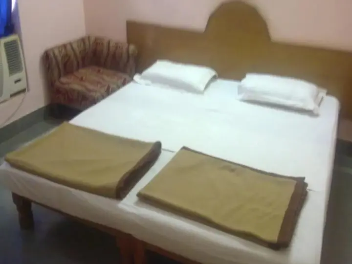 Кхаджурахо: Shanti Hotel