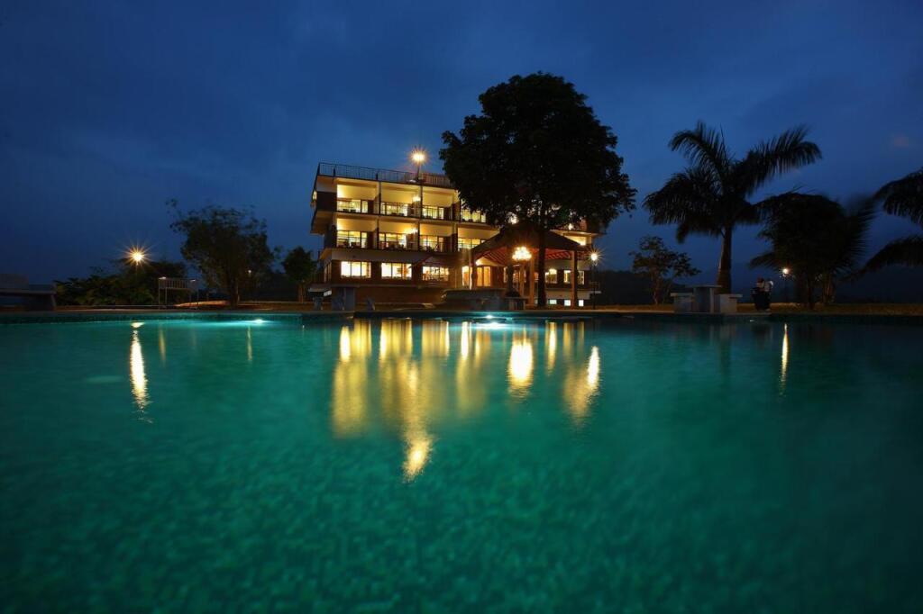 Велламундра: Arayal Resorts: A Unit of Sharoy Resort, Wayanad