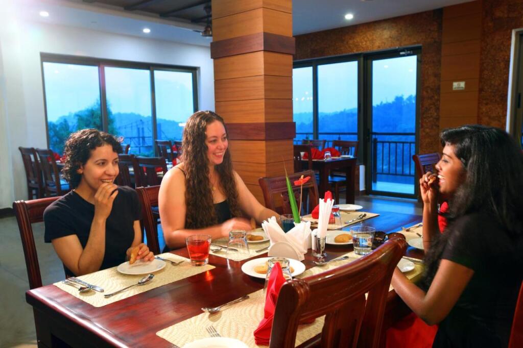 Велламундра: Arayal Resorts: A Unit of Sharoy Resort, Wayanad