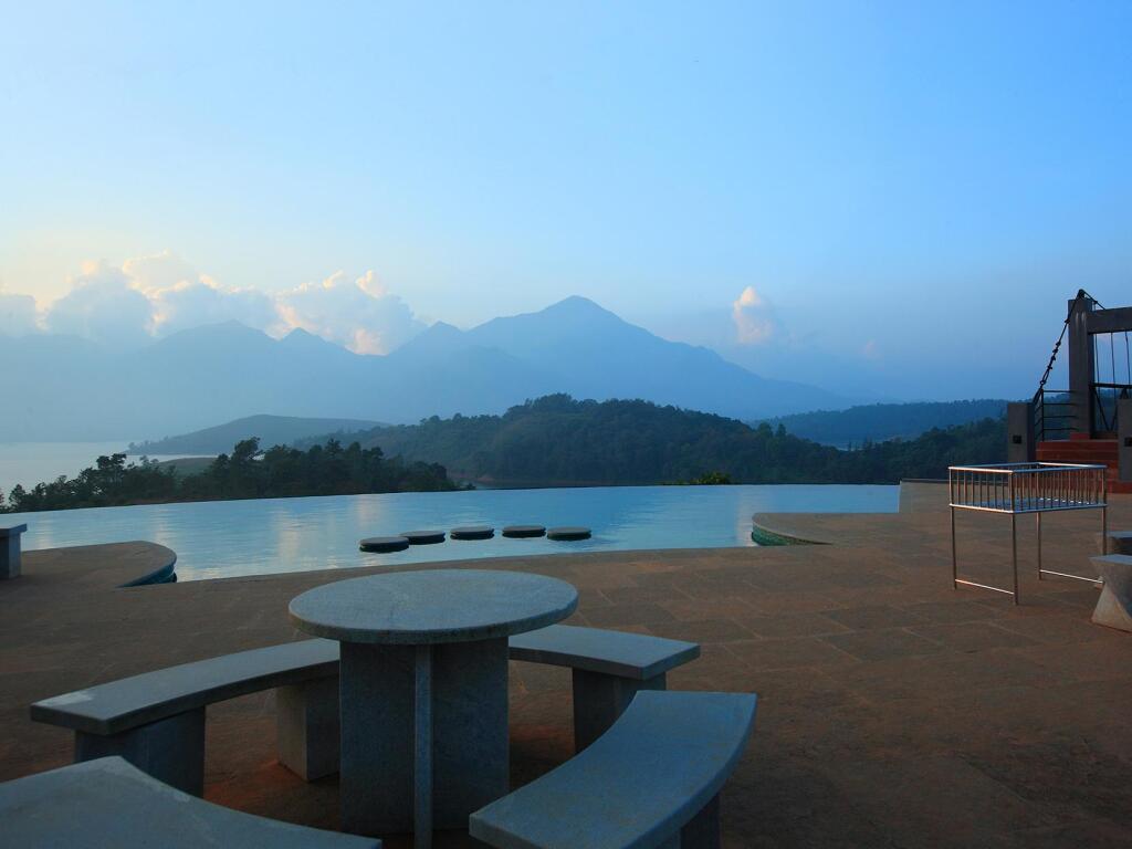 Велламундра: Arayal Resorts: A Unit of Sharoy Resort, Wayanad