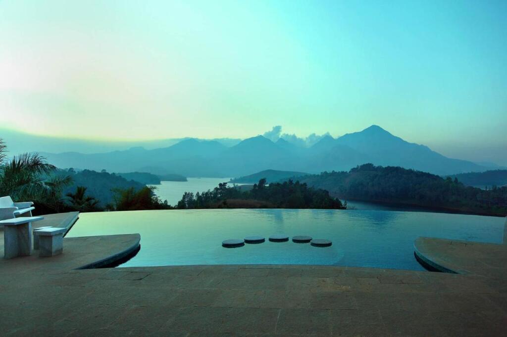 Велламундра: Arayal Resorts: A Unit of Sharoy Resort, Wayanad