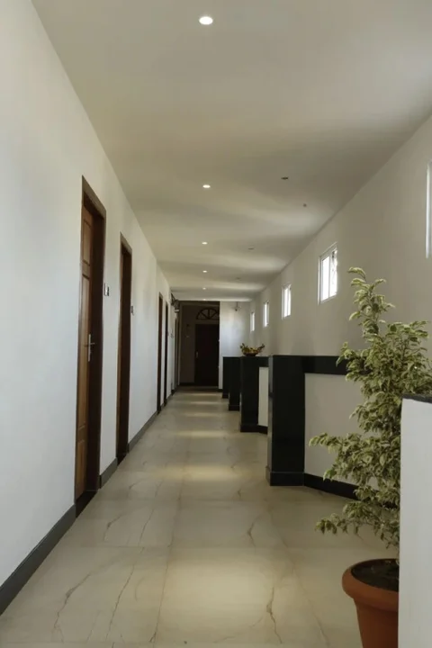Eraniel: New Cape Hotel