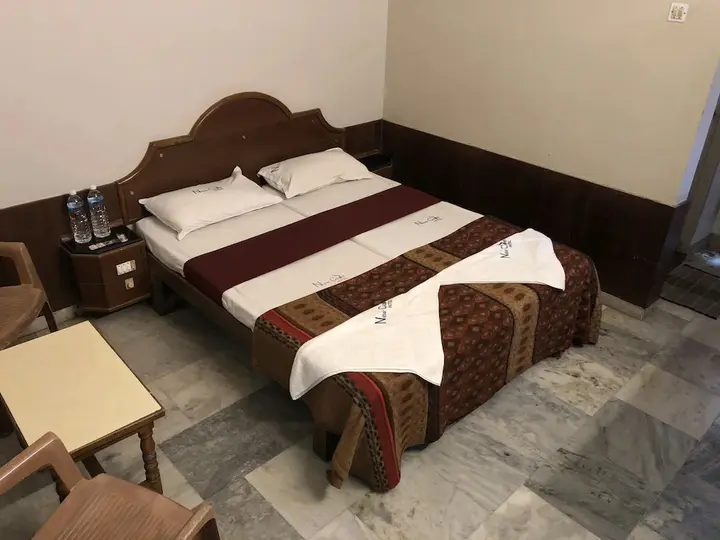 Eraniel: New Cape Hotel