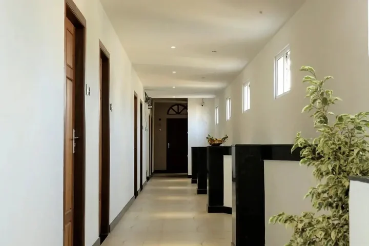 Eraniel: New Cape Hotel