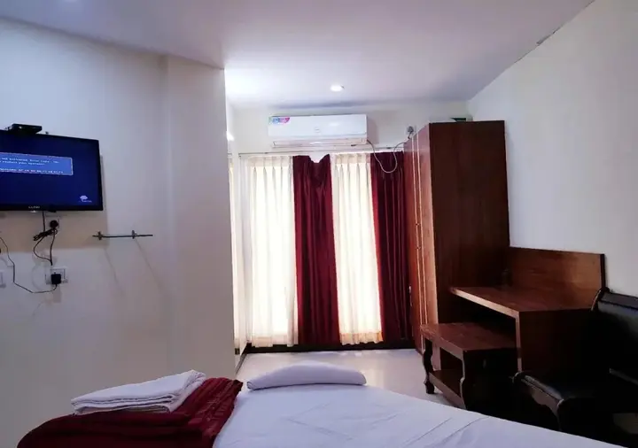 Пури: Hotel Deepak