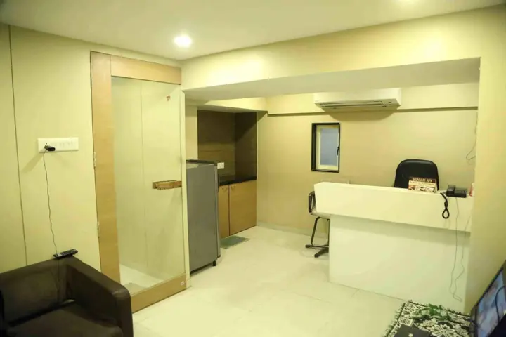 Сурат: Central Beacon Hotel Surat
