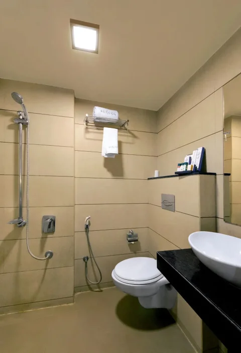 Сурат: Central Beacon Hotel Surat