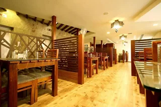 Бангалор: 9 Marks Inn - St. Marks Road