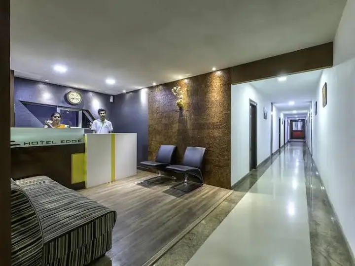 Бангалор: 9 Marks Inn - St. Marks Road