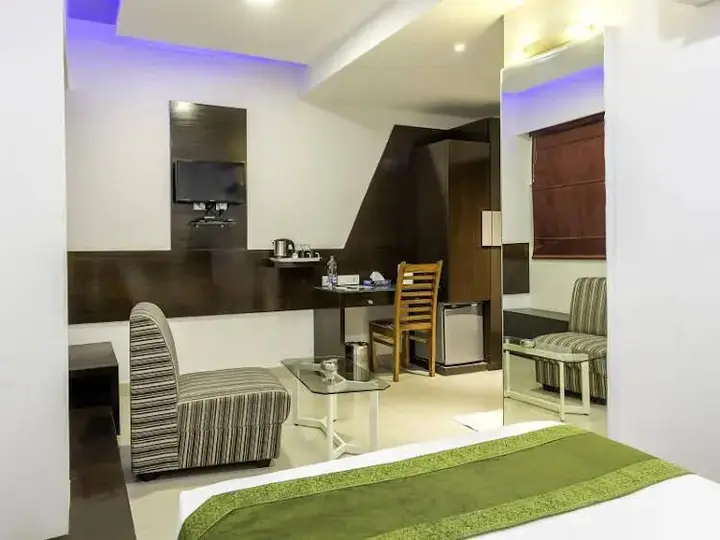 Бангалор: 9 Marks Inn - St. Marks Road