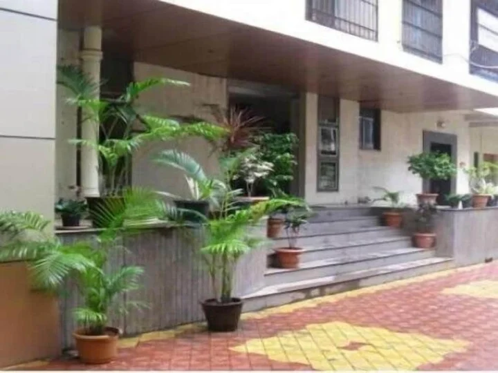 Мумбаи: Hummingbird Apartments - Saiprasad