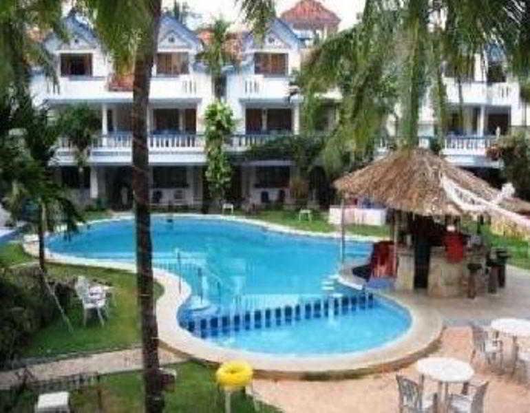 Бенаулим: Beach Club