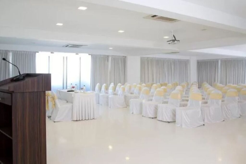 Бангалор: Springs Hotel And Spa