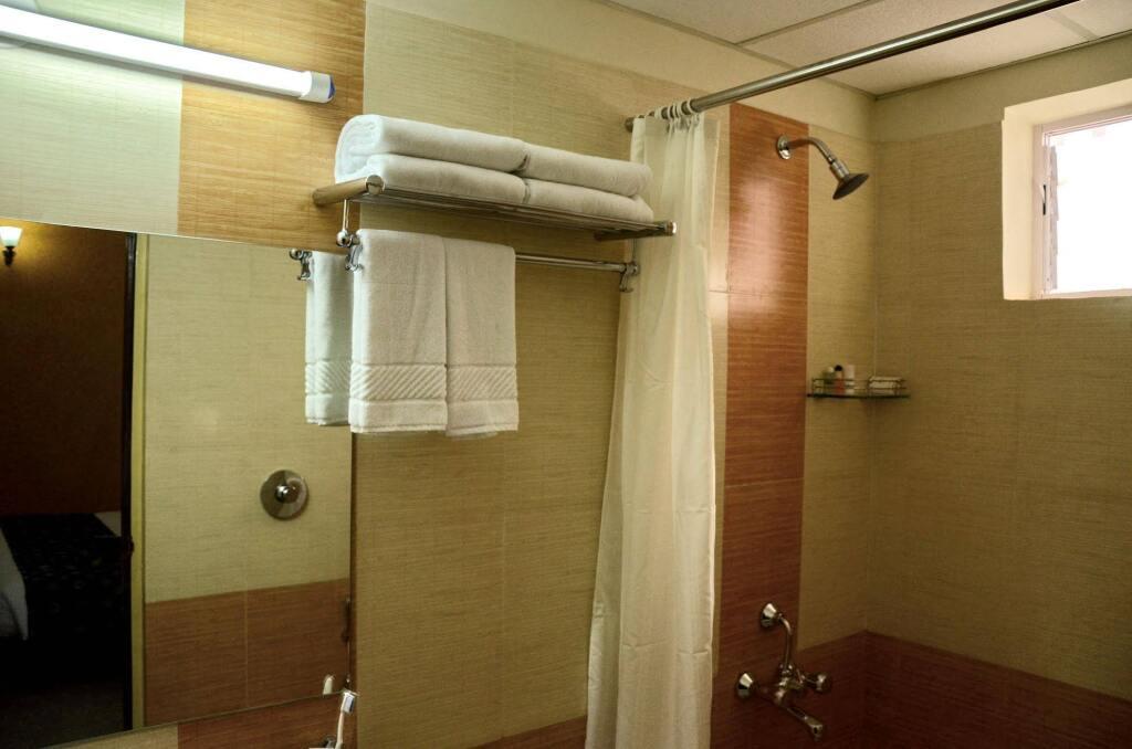 Бангалор: Sunray Hotel