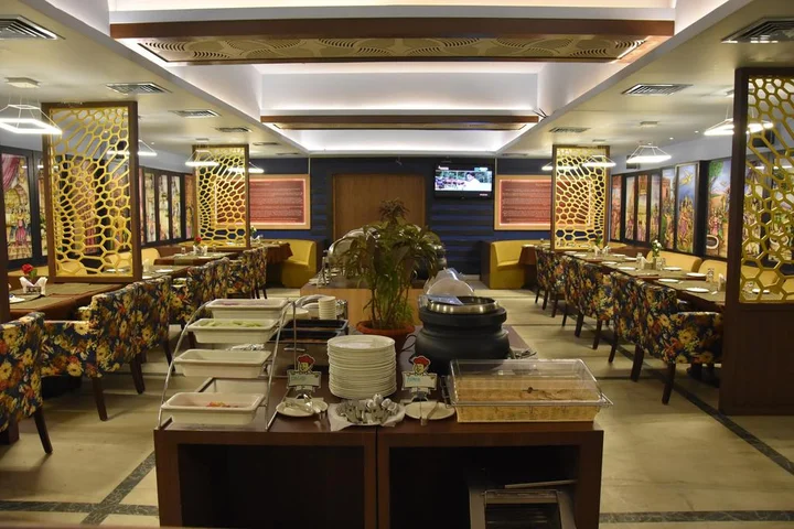Бхубанешвар: Hotel Pushpak