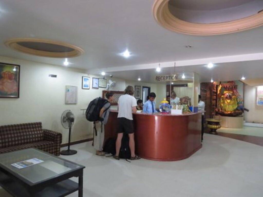 Бхубанешвар: Hotel Pushpak