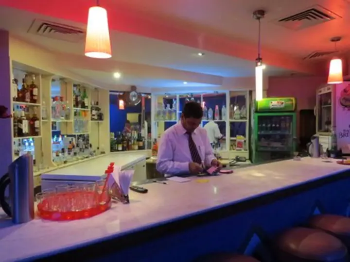 Бхубанешвар: Hotel Pushpak