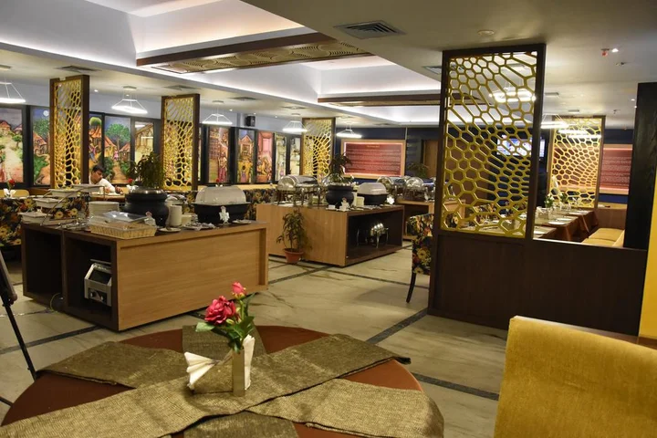 Бхубанешвар: Hotel Pushpak